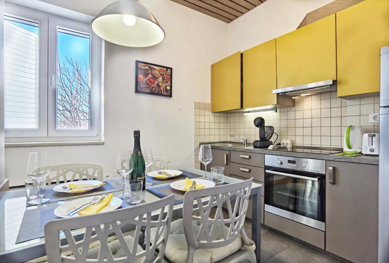 City Center Apartment Soldic Split Exterior photo