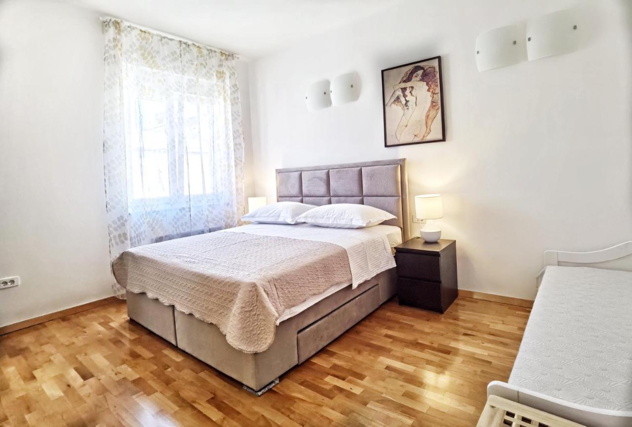 City Center Apartment Soldic Split Exterior photo